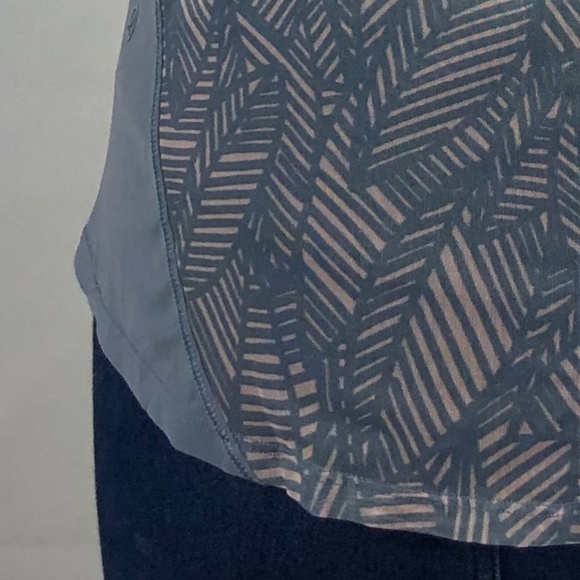 Lululemon Grey Tank Top Size M - Picture 5 of 6